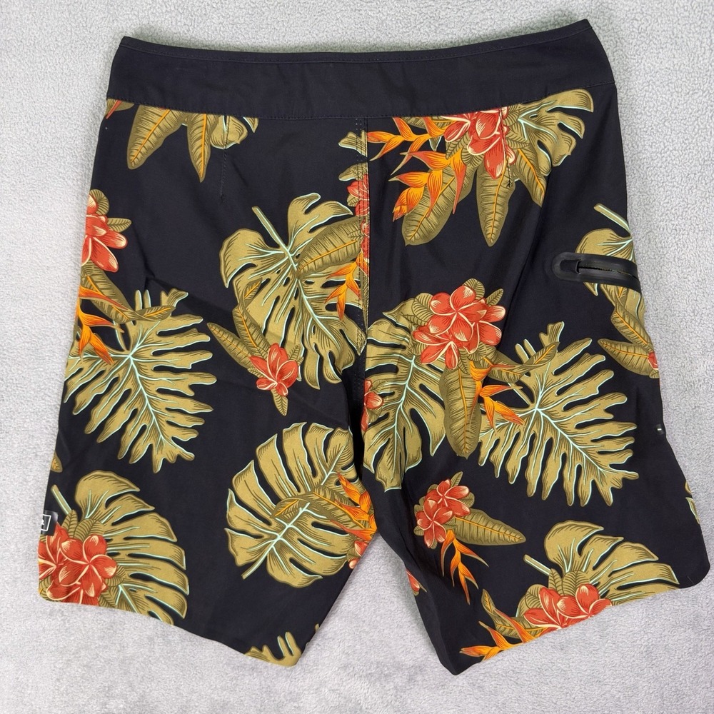 Dakine Board Shorts Mens 30 Black Hawaiian Floral Unlined Drawstring 9" Inseam - Picture 2 of 7